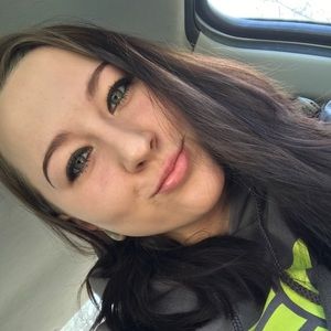 Meet your Posher, Bailey